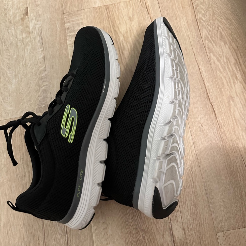 Black Skechers
